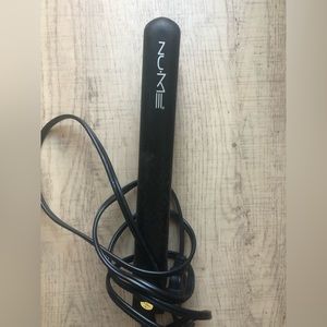 Nume hair straightener